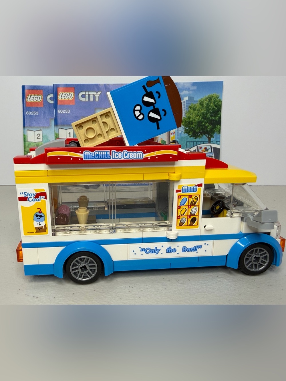 LEGO #60253 Ice-Cream Truck - Picture 7 of 12